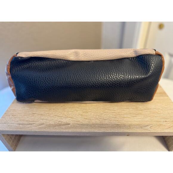 Two-Tone Color Block Satchel - Modern Classic - Picture 4 of 8